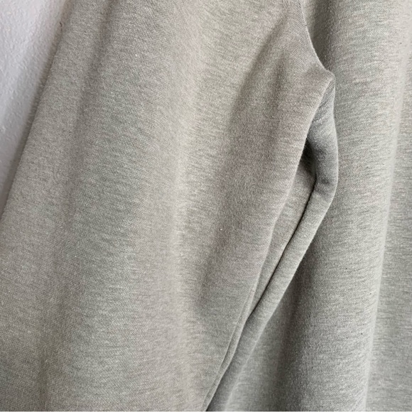Izod Advantage Performance stretch Grey Quarter Zip Sweatshirt. Size XL - Picture 4 of 8